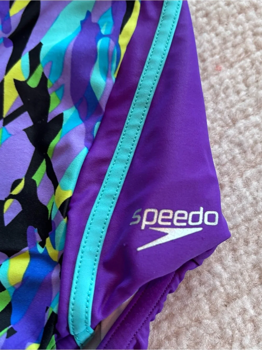 Speedo vibrant purple